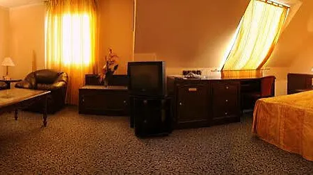 플라자 4*